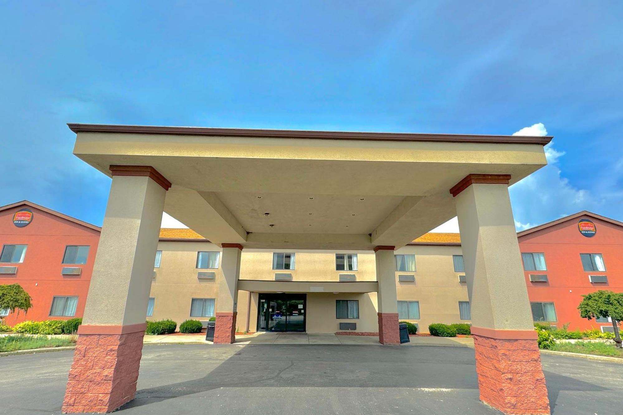 Fairbridge Inn & Suites Batavia-Darien Amusement Park Exterior foto